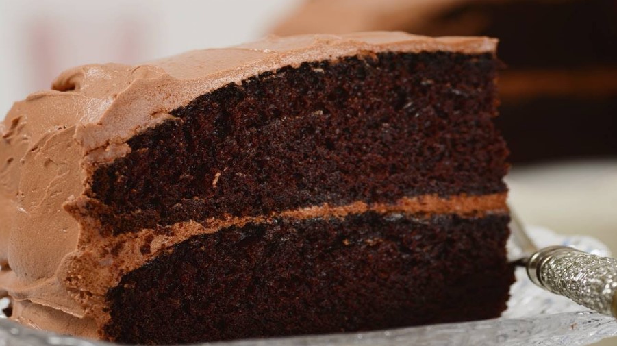 Can You Bake Cakes With a Bread Machine?